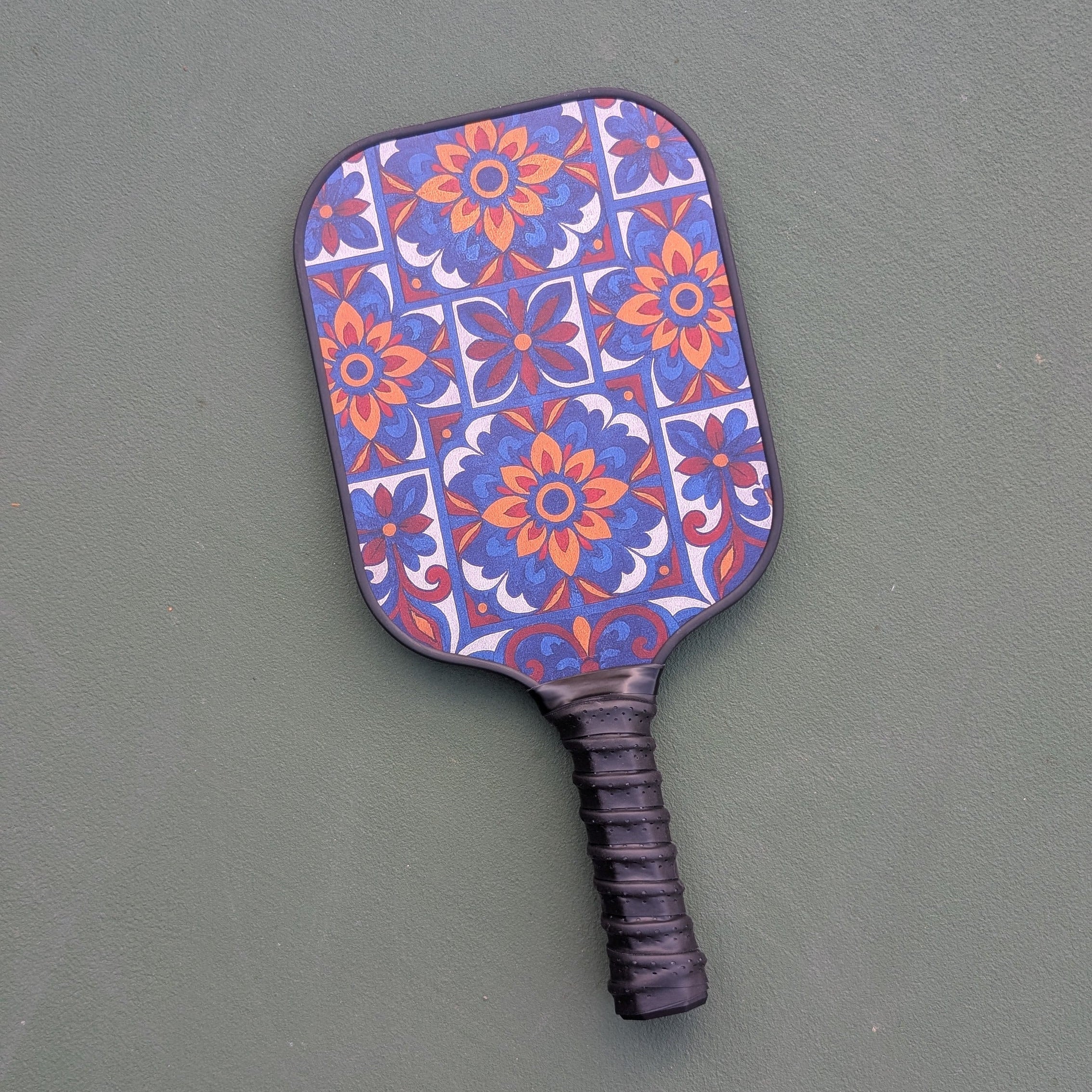 Sunburst Talavera Pickleball Paddle Set – 2 Paddles, 2 Balls & Carry Bag